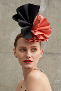 COQUILLE  pleated cocktail hat