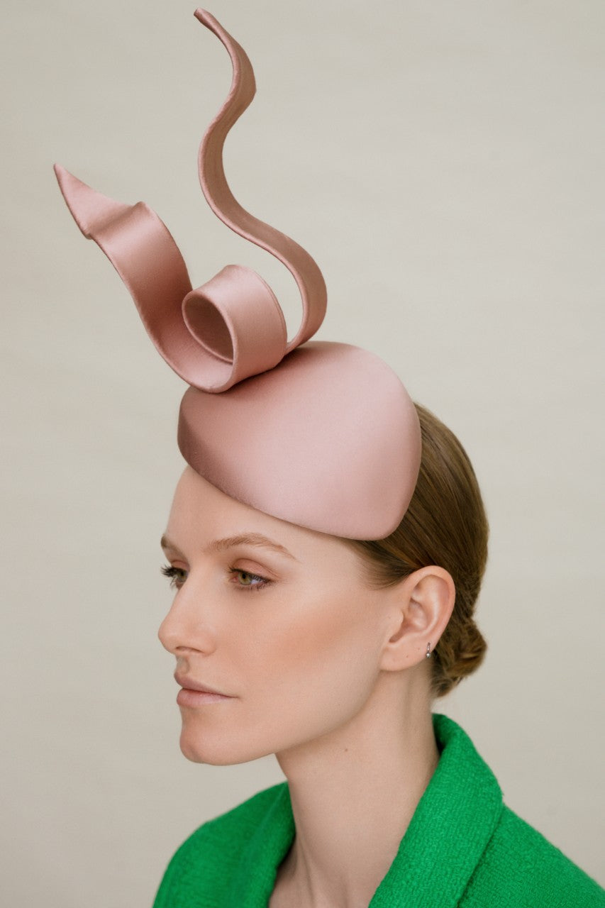 Filipa Cardoso Millinery nude pink fascinator