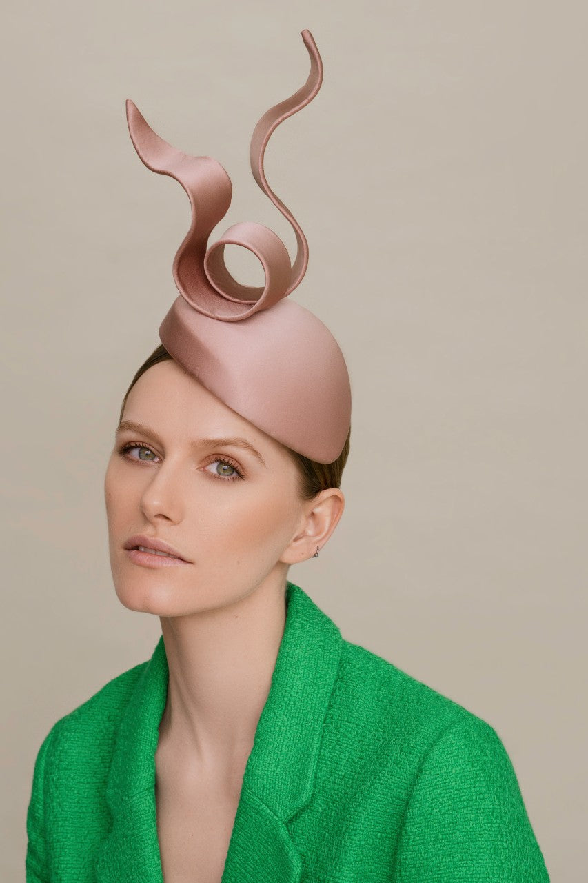 Filipa Cardoso Millinery nude pink fascinator 