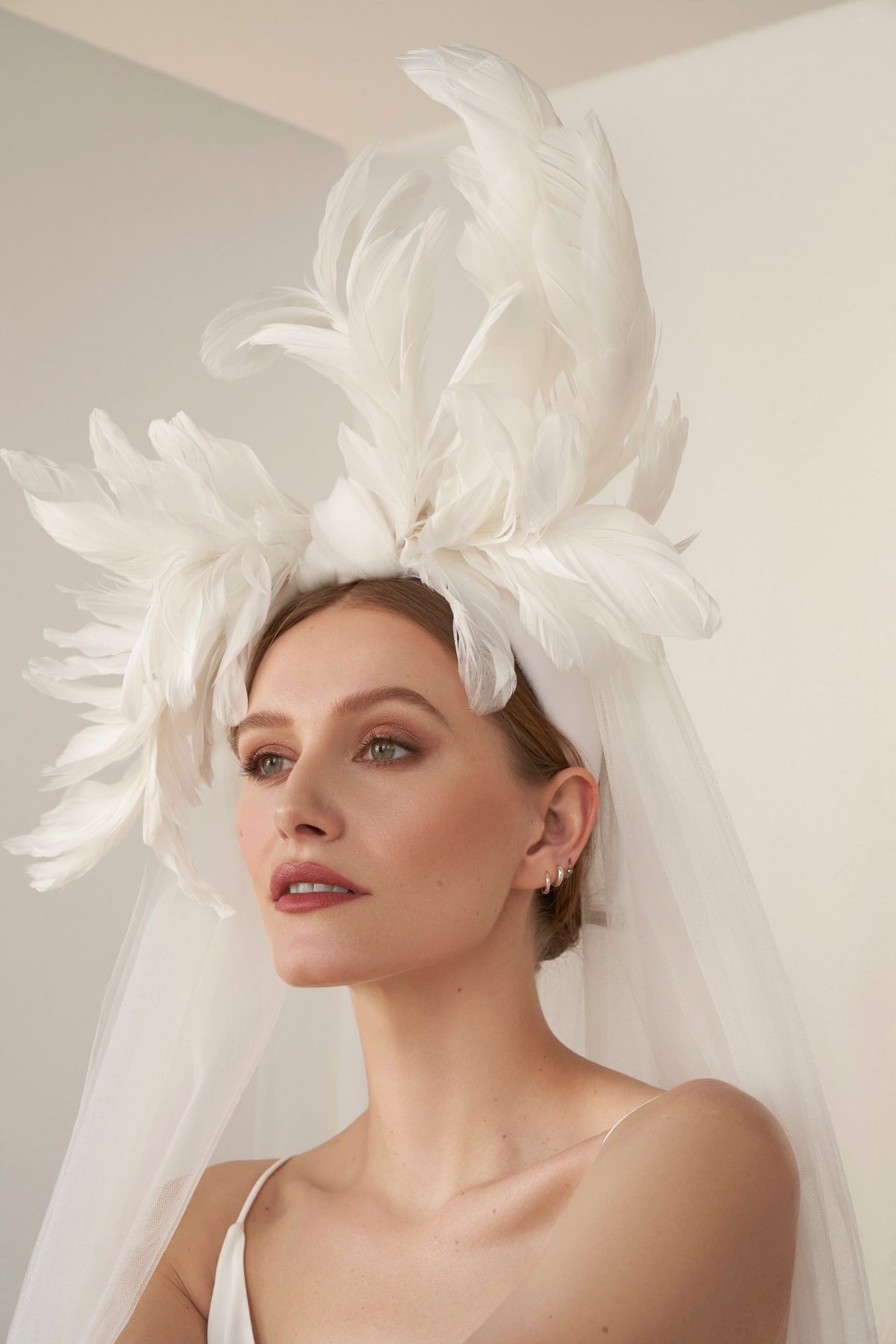 PRIMA BALLERINA feather bridal headpiece with veil