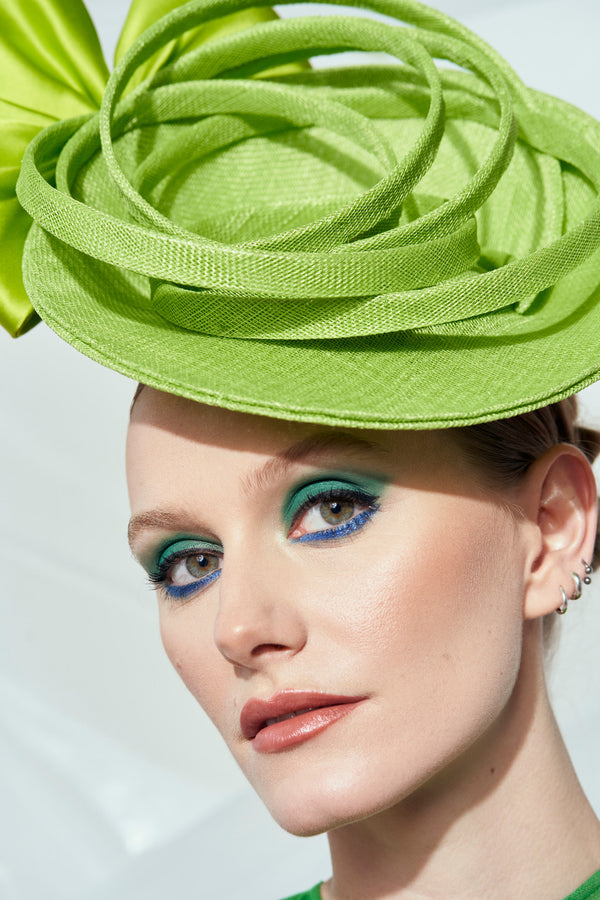 COMET disc fascinator hat