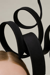 Filipa-Cardoso-Millinery-black-shape-headpiece