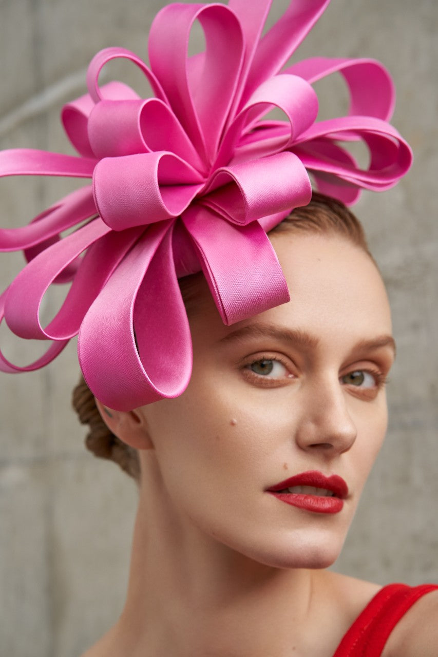 CHRYSANT stylized flower hat